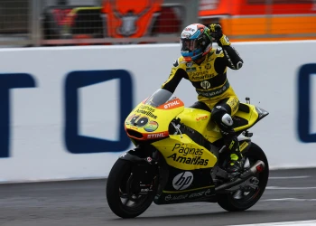 Rins segon a Silverstone aconsegueix el seu set&egrave; podi de la temporada