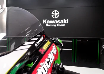 Puig e Kawasaki Racing Team rinnovano la loro collaborazione tecnica