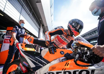 Márquez insegue la vittoria in Austria