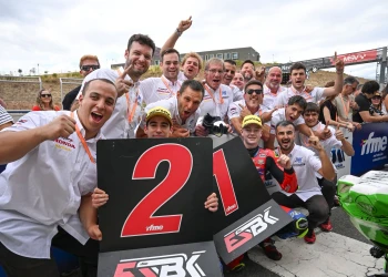 SUMMER DIDN’T STOP THEM: LAGLISSE DOMINATES ON THEIR RETURN TO ACTION