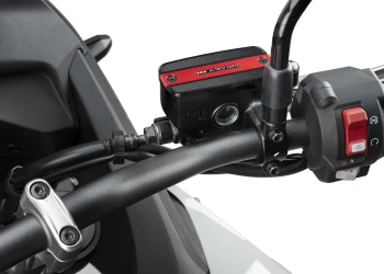 Clutch fluid tank cap