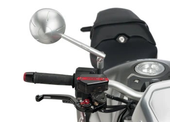 Cache maître-cylindre de liquide de frein avant