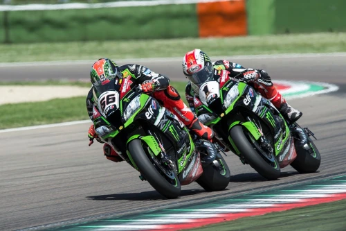 LOS DOS PILOTOS DEL KRT ACABAN EN EL PODIO DE IMOLA