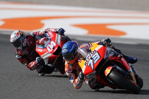 Márquez without points in Valencia