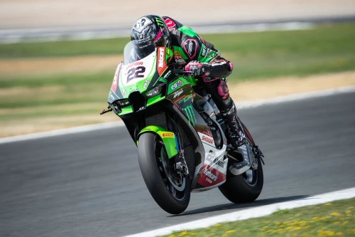 Rea décroche deux nouveaux podiums en Navarre