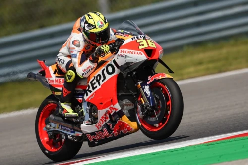 A sunday to forget for the Honda Repsol HRC Team marked by the fall of Marc Márquez