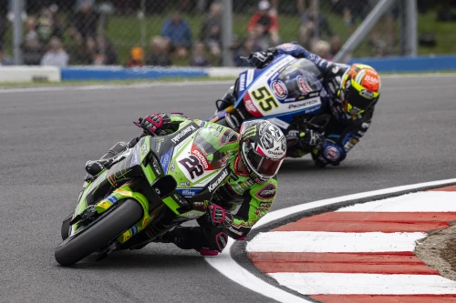 Bona actuació de Jonathan Rea a Domington Park amb dos tercers llocs a la primera carrera i la Superpole del diumenge.