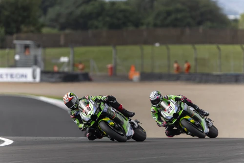 Bonne performance de Jonathan Rea au Domington Park avec deux troisièmes places à la première course et à la Superpole dimanche.