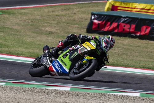 Rea keeps progressing with two podiums at the italian race-track circuit of Imola