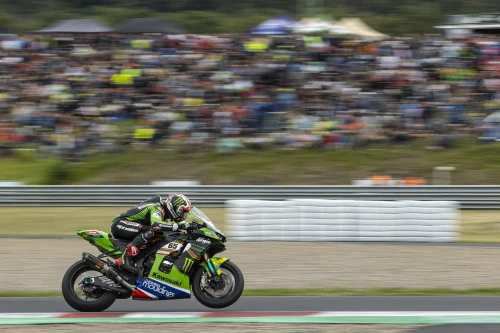 Gran fin de semana de Jonathan Rea con una victoria el sábado y dos podios el domingo