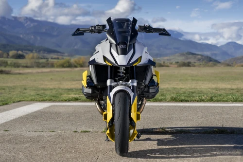 PUIG DRIVES THE BMW R1300GS TO A NEW LEVEL OF PERFORMANCE