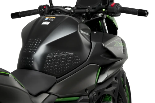 Perfeziona la presa sulla tua moto con l'innovativo tank grip centrale AGARRE