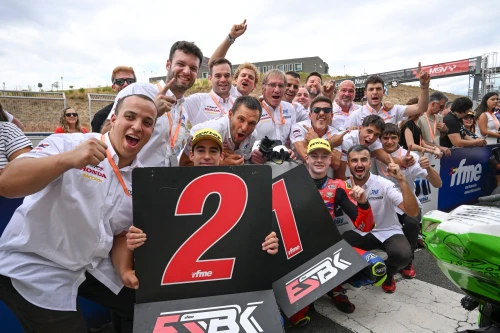 SUMMER DIDN’T STOP THEM: LAGLISSE DOMINATES ON THEIR RETURN TO ACTION