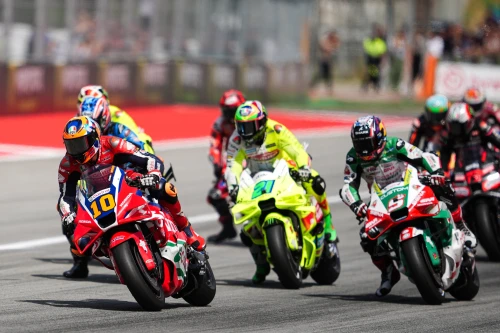 Three podiums for Alex Lowes at Magny-Cours with the new Bimota project