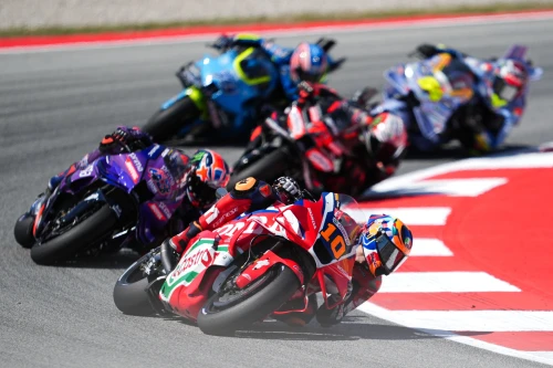 Three podiums for Alex Lowes at Magny-Cours with the new Bimota project