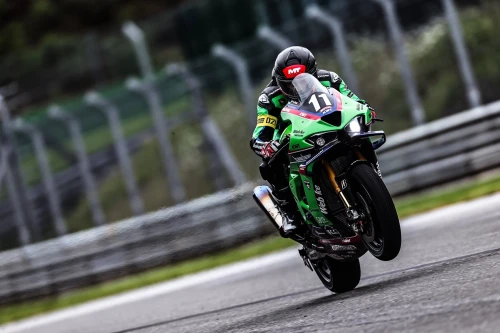 WEEK-END PALPITANT POUR PUIG AU SOMMET DU MOTOCYCLISME