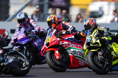 WEEK-END PALPITANT POUR PUIG AU SOMMET DU MOTOCYCLISME